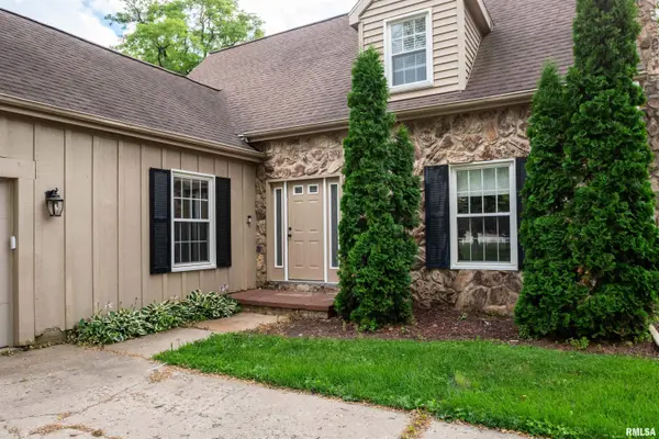 6729 N Mount Hawley RD, Peoria, IL 61614