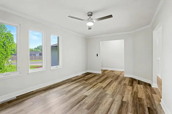 440 N Linden, Haysville, KS 67060