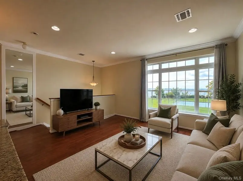 291 Surf DR #214B, Bronx, NY 10473