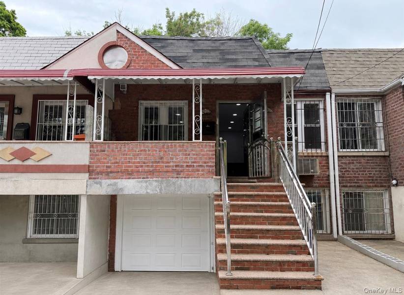 155-17 65 AVE, Flushing, NY 11357