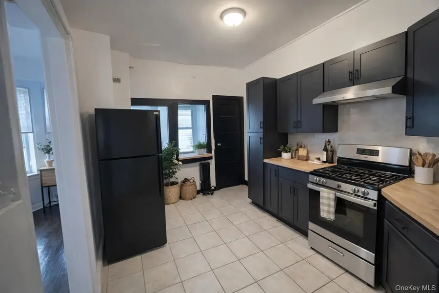 257 S 2nd AVE, Mount Vernon, NY 10550