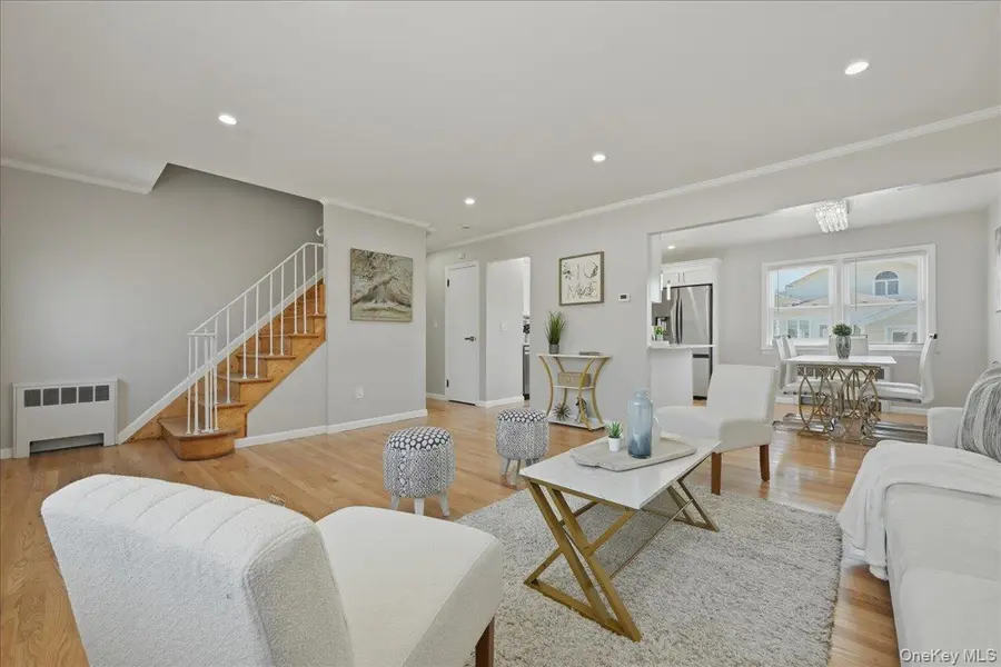 2726 Orchard ST, North Bellmore, NY 11710
