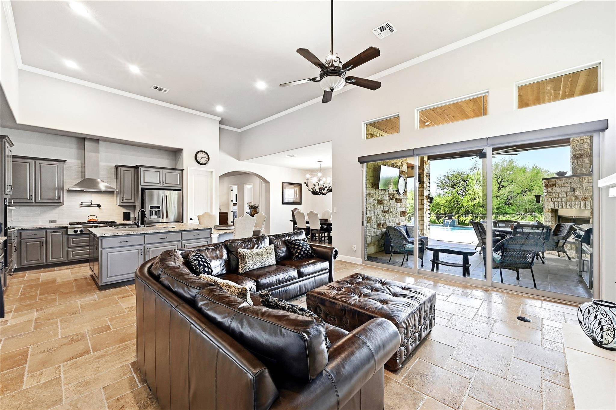 120 Applewood DR, Driftwood, TX 78619