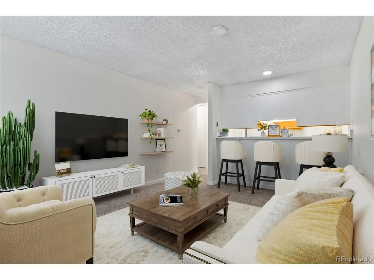 2707 Valmont #D-106, Boulder, CO 80304