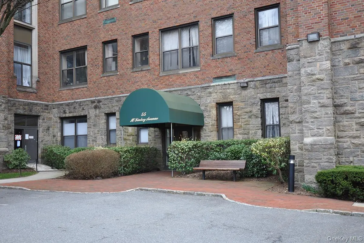 55 McKinley #D1-13, White Plains, NY 10606