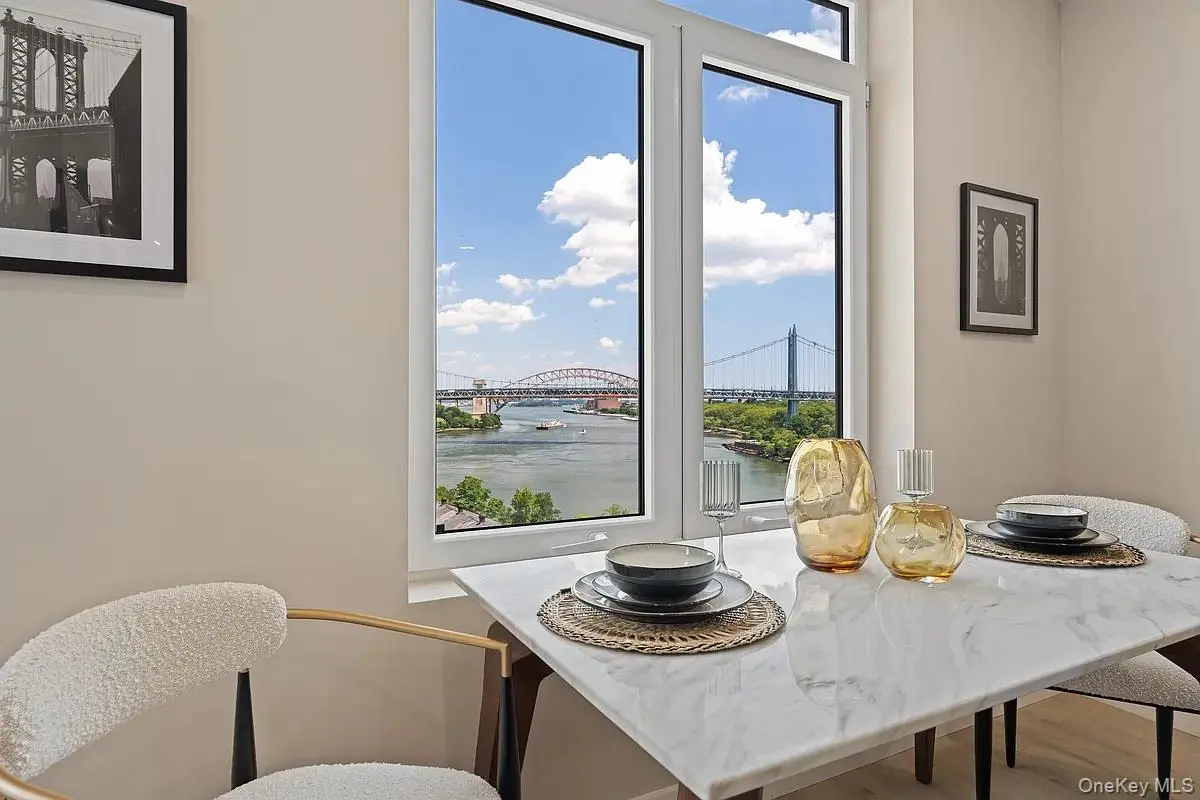 26-15 4 ST #5A, Astoria, NY 11102