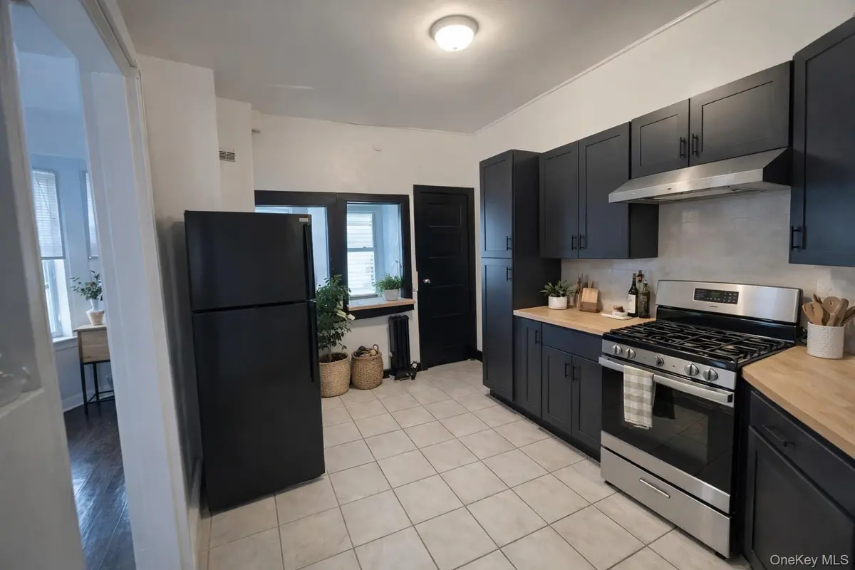 257 S 2nd AVE, Mount Vernon, NY 10550
