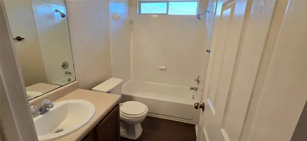 911 Remington DR, Leander, TX 78641
