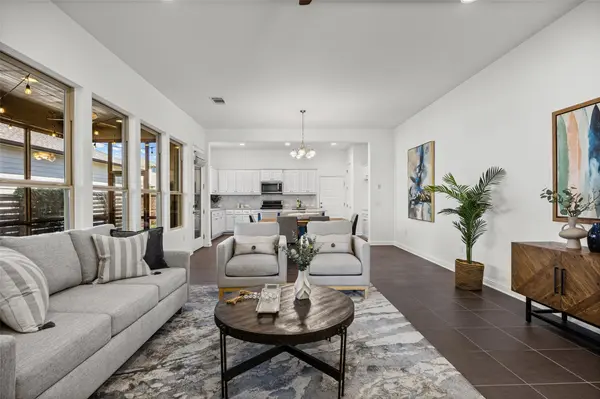 1518 Frontier Valley DR, Austin, TX 78741