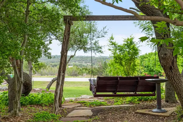 8815 Blazyk DR, Austin, TX 78737