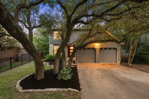 7819 Palacios DR, Austin, TX 78749