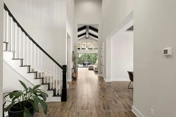 443 Two Creeks LN, Austin, TX 78737