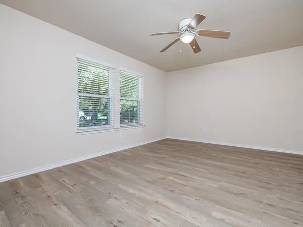 1216 Heppner DR, Cedar Park, TX 78613