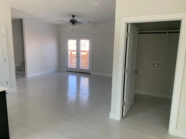 8601 Looksee W, Austin, TX 78744