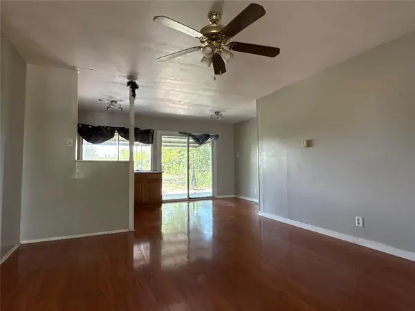 7323 Walnut Valley DR, San Antonio, TX 78242