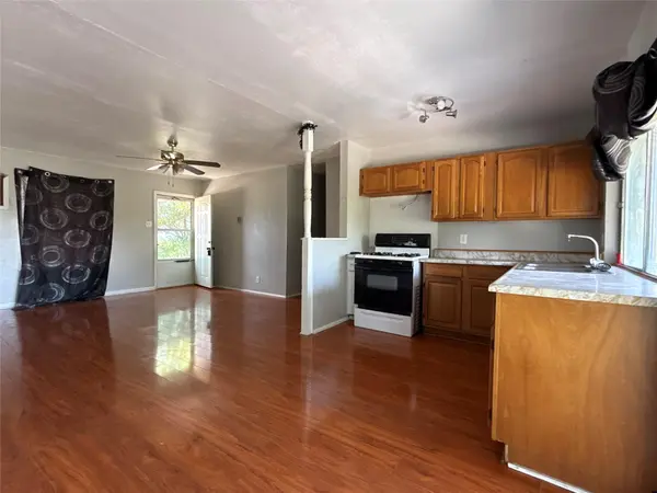 7323 Walnut Valley DR, San Antonio, TX 78242