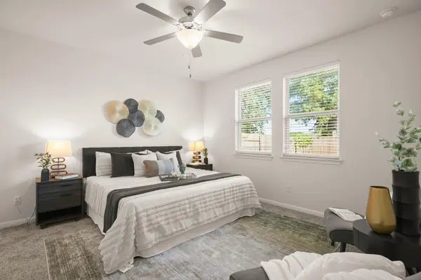 152 MOUNTAIN VALLEY ST, Georgetown, TX 78628