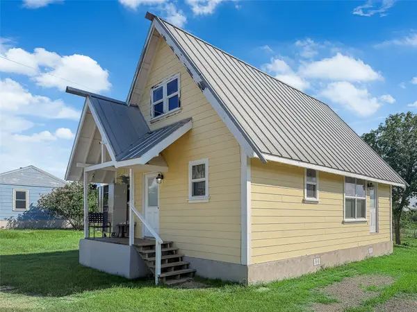 925 Longhollow RD, Dale, TX 78616