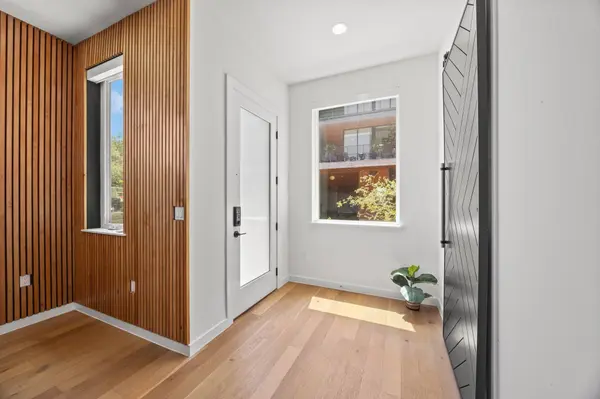 900 S 2nd ST #30, Austin, TX 78704