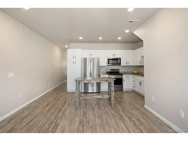 1033 Oak, Lakewood, CO 80215