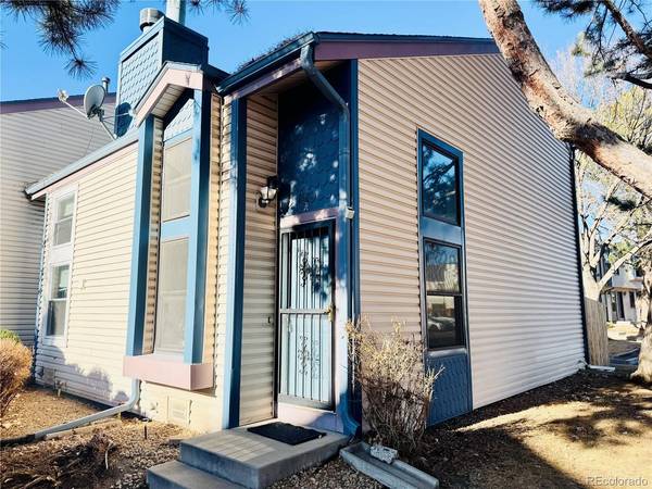 16201 E Dakota #H,  Aurora,  CO 80017