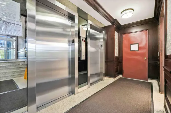 85-15 Main ST #5F, Jamaica, NY 11435
