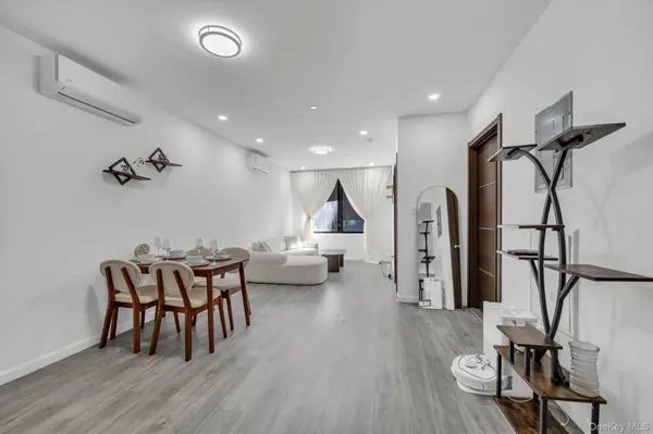 4210 147th ST #2B, Flushing, NY 11355