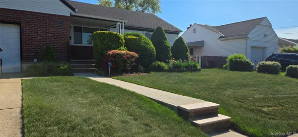 2127 Leighton RD, Elmont, NY 11003
