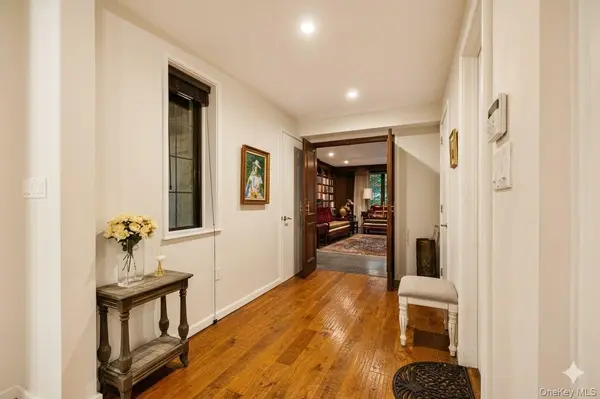 64 Dartmouth ST, Forest Hills, NY 11375