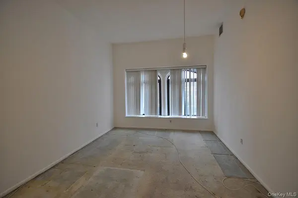 55 McKinley #D1-13, White Plains, NY 10606