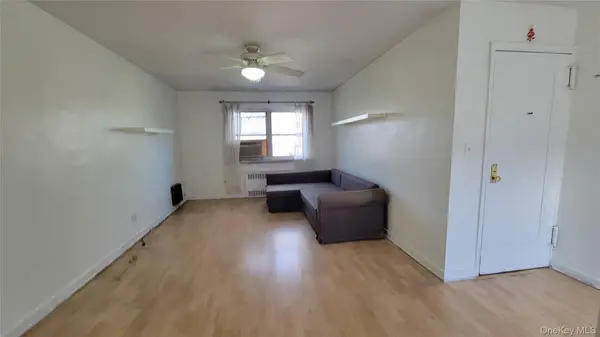 66-10 111 ST #3B, Forest Hills, NY 11375