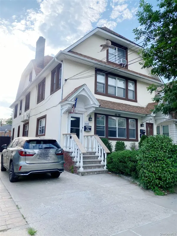 4550 158th ST, Flushing, NY 11358