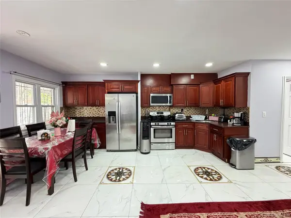155-17 65 AVE, Flushing, NY 11357