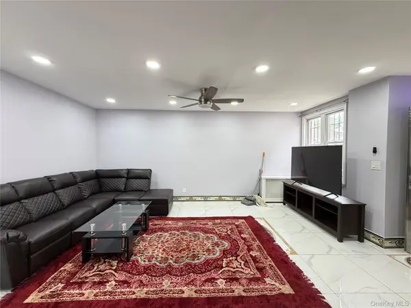 155-17 65 AVE, Flushing, NY 11357