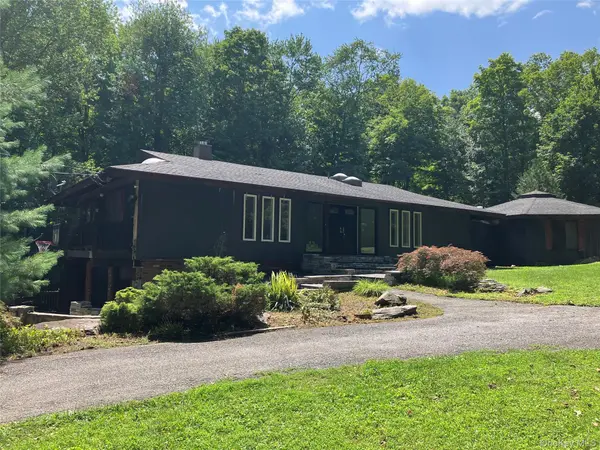 46 Mac Farlane RD, Wappingers Falls, NY 12590