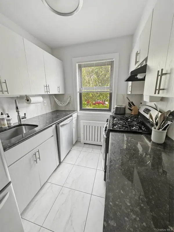 199-08 21st #1-327, Whitestone, NY 11357