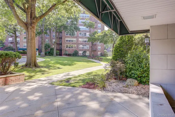 211-65 23rd AVE #1K, Bayside, NY 11360