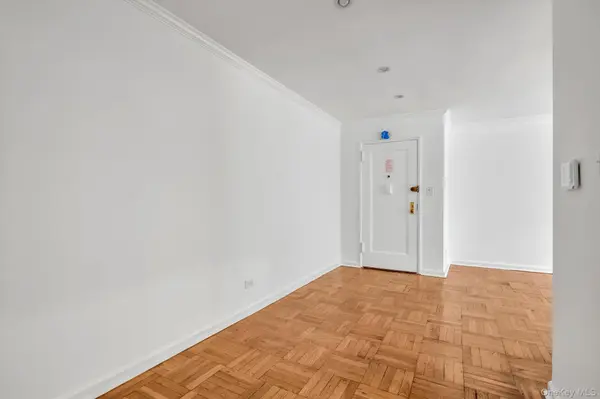 90-09 Northern Blvd #102, Jackson Heights, NY 11370
