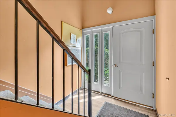 45 Richmond BLVD #2B, Ronkonkoma, NY 11779