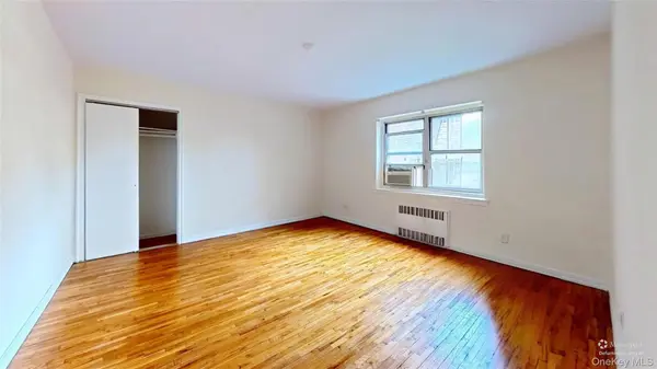 7502 Austin ST #2G, Forest Hills, NY 11375