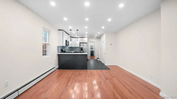 117-21 201st PL, Saint Albans, NY 11412