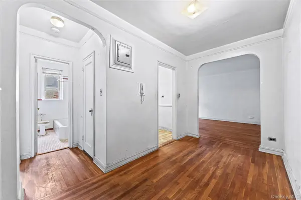 65-36 Wetherole ST #503, Rego Park, NY 11374
