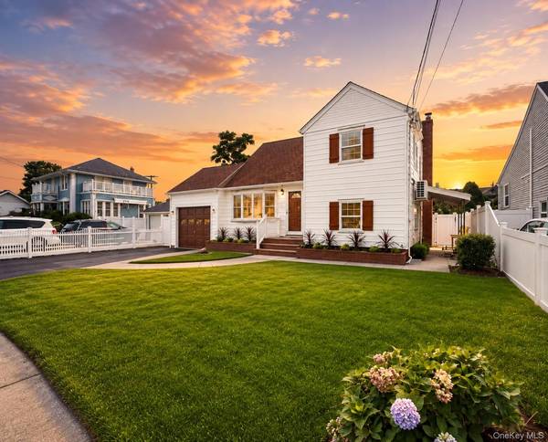 984 Hayes ST, Baldwin, NY 11510