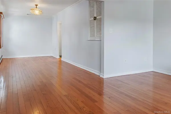 75 Linden BLVD, Hicksville, NY 11801