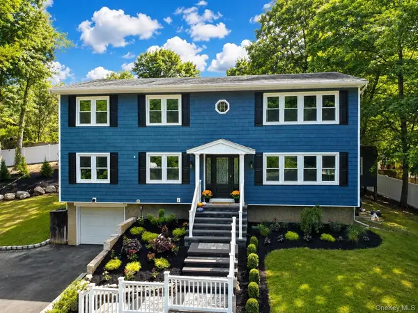 32 & 34 Oakwood RD, Huntington, NY 11743