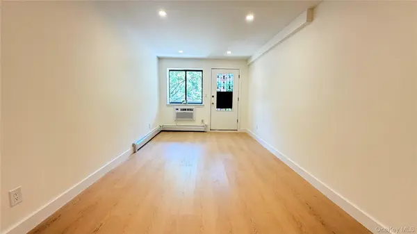 140-44 34th AVE #3D, Flushing, NY 11354
