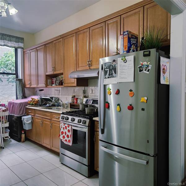 655 Woodward AVE, Ridgewood, NY 11385