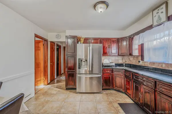 15007 85th DR, Briarwood, NY 11432