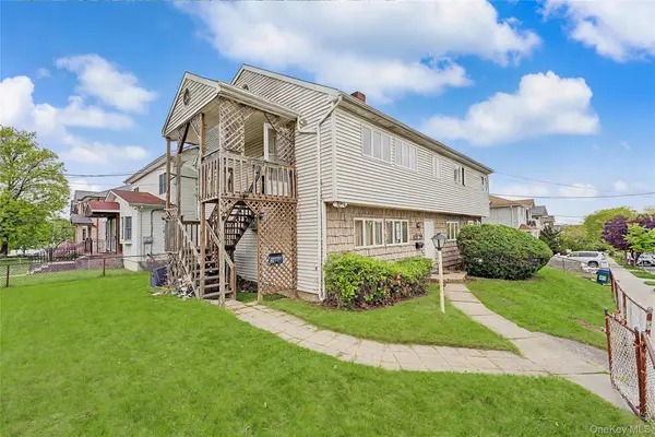 5854 256th ST, Little Neck, NY 11362