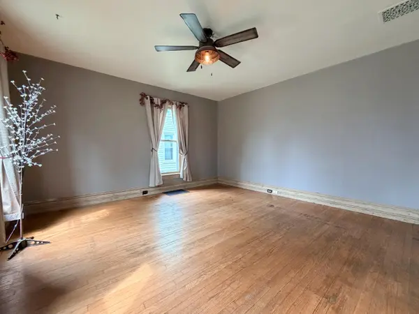 205 Clayton ST, La Porte, IN 46350